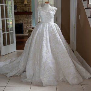 Wedding dress